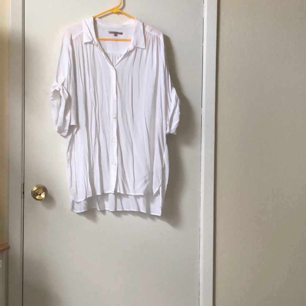 Gap White Soft Short Sleeve Button Down - image 1